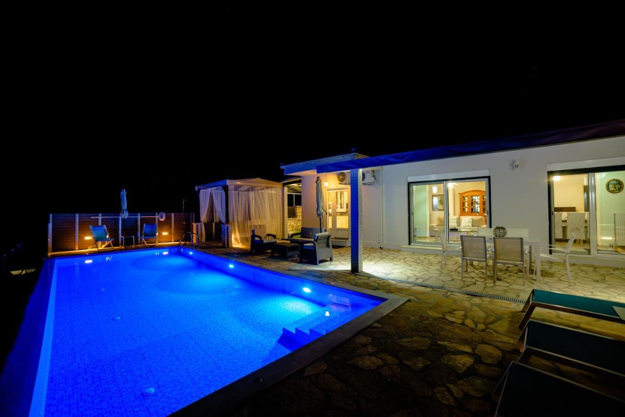 Villa Hera-The Infinity Blue Nisaki  Exterior photo