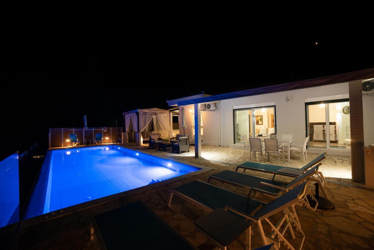 Villa Hera-The Infinity Blue Nisaki  Exterior photo